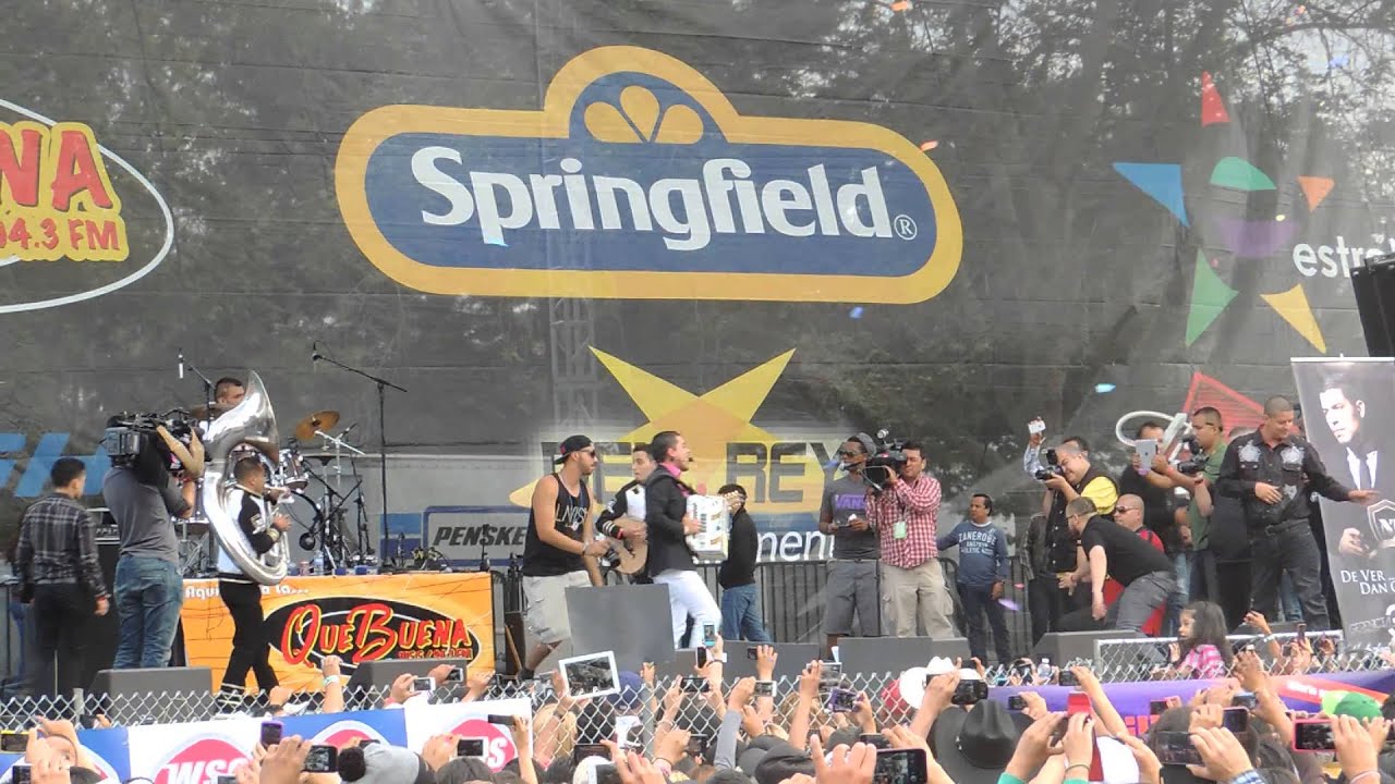 camera iphone 8 plus apk Noel Torres en el Whittier Narrows Cinco de Mayo 2013.