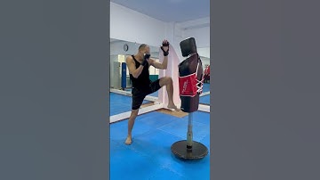 Muay Thai: Elbow punch. #muaythai #mma #boxing