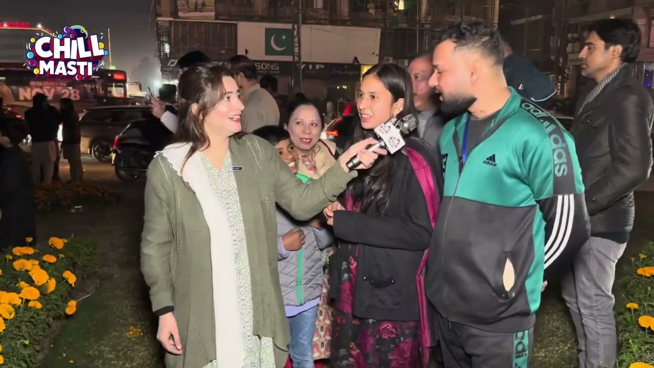 christmas special | Public opinion | funny interview | comedy | Pakistan Gott's Talent | Chill Masti