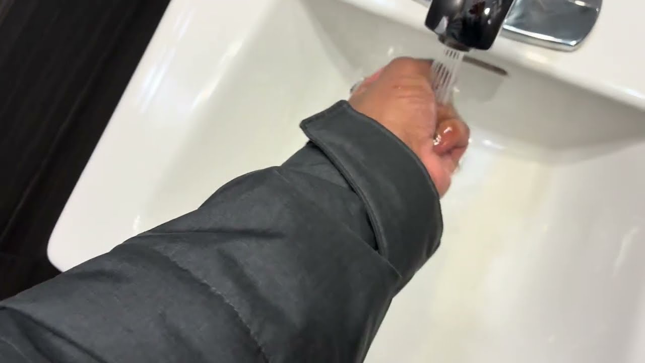 Excel Dryer Xlerator (2/2) @ IHOP, Stop & Shop Plaza, Enfield, CT