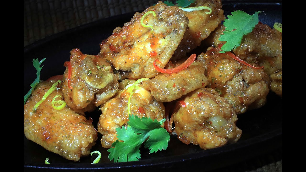 Гарри (владелец ресторана) жарит кур!!!  Made BY Richardas Gineyka Working 1974-2021®...