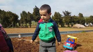 Habil Reis Tarlaya Ektim Soğan