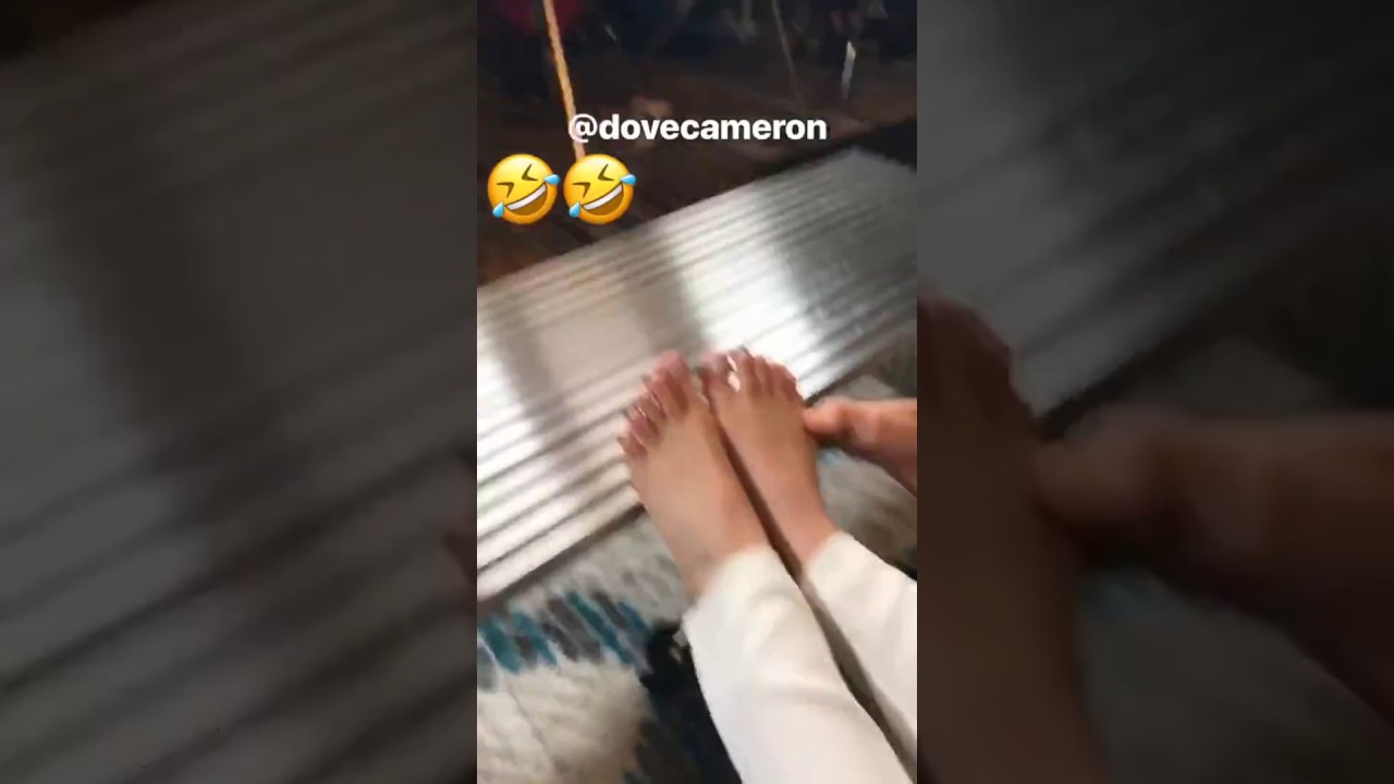 Feet dove cameron Dove Cameron
