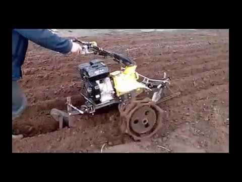 Мотоблок ока с прицепом. Мотоблок тянет. Мотоблок мкм снегоуборщик. Мотокультиватор тонет что делать. Шлиф на мотоблок.