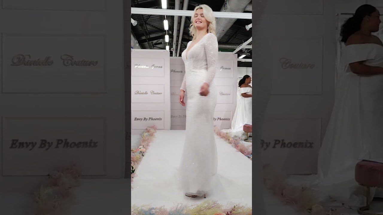 ALLEGRA SHOW CATWALK