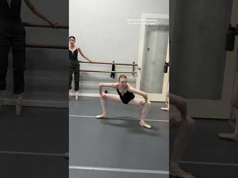 Asking ballet dancers their least favorite moves 🩰 #ballet #balletshorts #shorts #ballerina
