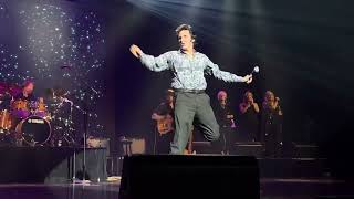 Famous Donny Edwards at the Westgate 2022 Net Worth