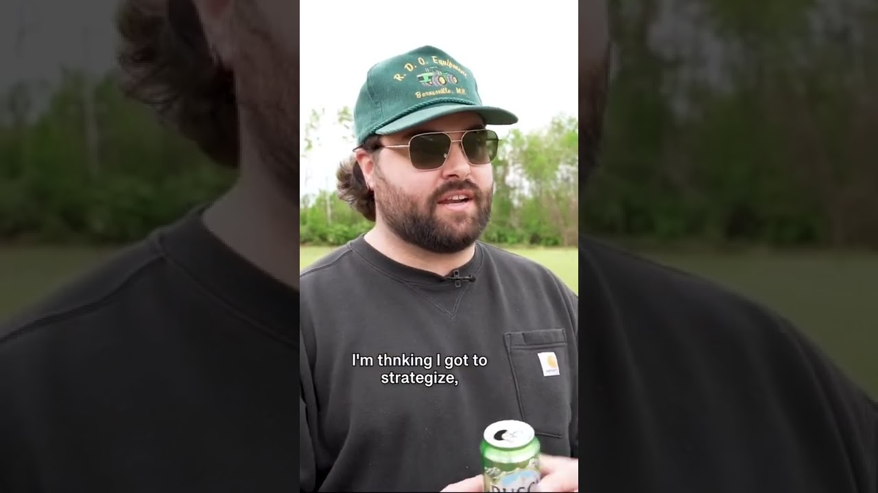 В эту версию корнхола сложно играть с Busch Light в руке 🍻