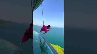 360° glass floor skywalk shorts