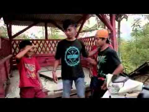Official video lagu sunda preman kampung TOBAT (kocak abis)