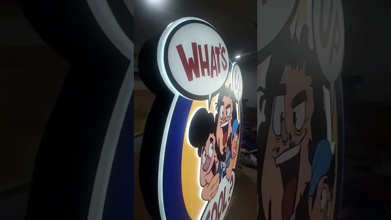 We had alot of fun creating this sign for @felipeesparzacomedian new podcast studio! 