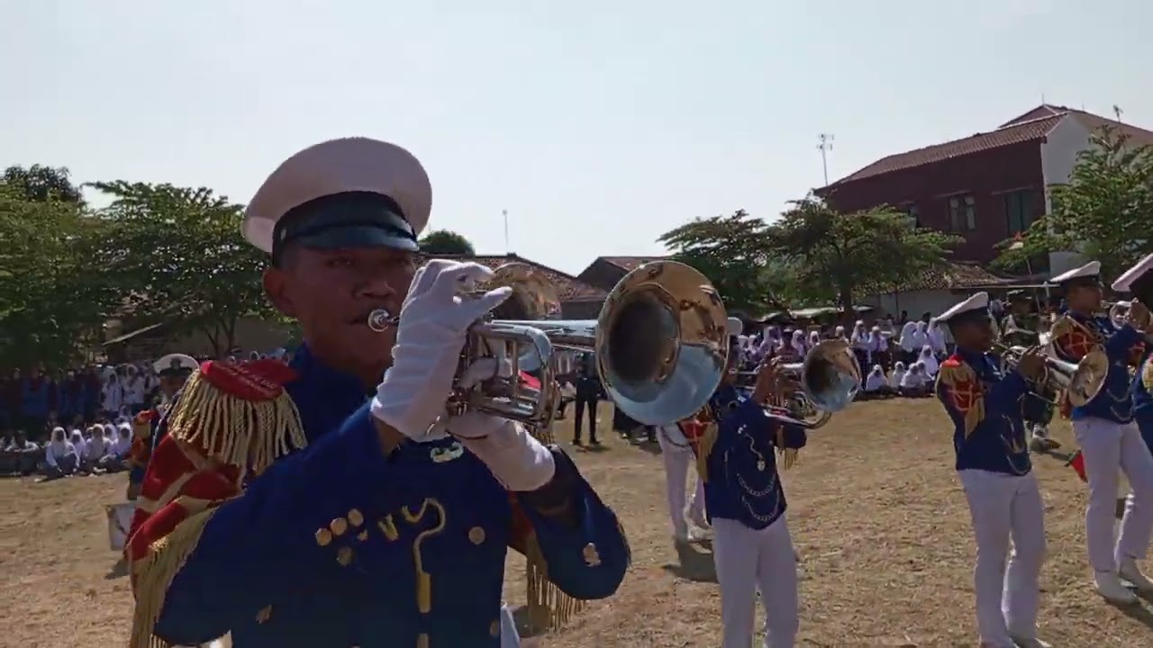 Gita Loka Nanta Astha Hannas Corp tampil totalitas walau cuaca panas