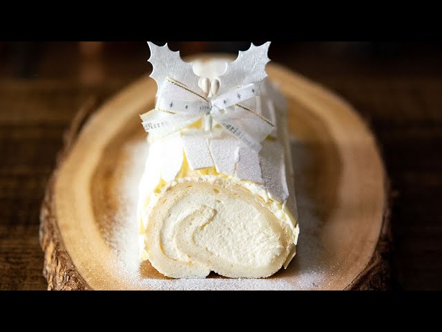 白い丸太のクリスマスケーキ Christmas white yule log cake