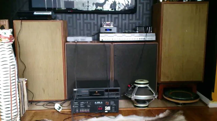 Lowther Acousta - PM6a - Whitney Houston