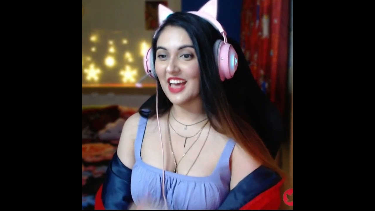 Kani gaming looking dmm cute 😍😍 