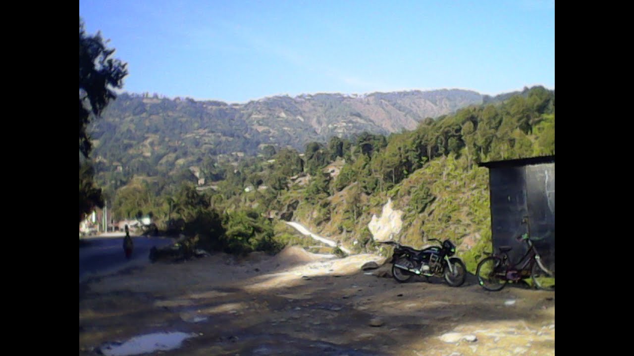 Break During Bus Travel From Kathmandu To Pokhara