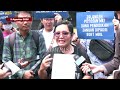 🔴BREAKING NEWS - Aksi Koalisi Masyarakat di DPR Soal Putusan MK terkait MBG di Anggaran Pendidikan