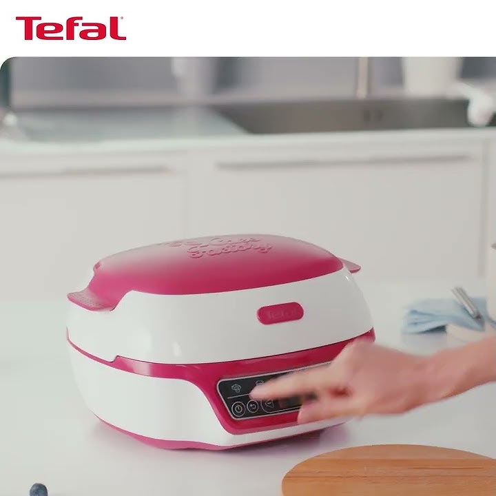 Tefal Cake Factory Délices KD810140 Machine à dessert de précision, 1 100  W, blanc et rose : : Cuisine et Maison