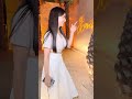 Juhu mein Kim Sharma ka casual aur stylish look hua viral