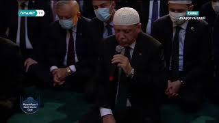 Cumhurbaşkanı Recep Tayyip Erdoğan, Ayasofya-i Kebîr Câmi-i Şerîfi'nde Kur'an-ı Kerim Okudu Resimi