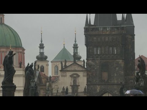 Les pays de l'Est se barricadent contre le coronavirus. Premier mort en Pologne Les pays de l'Est se barricadent contre le coronavirus. Premier mort en Pologne