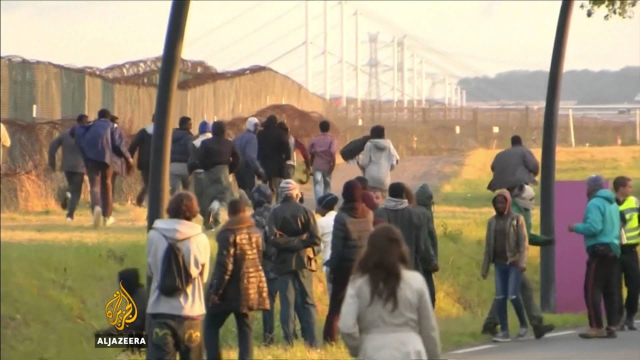 Migrants risks lives to cross English Channel
