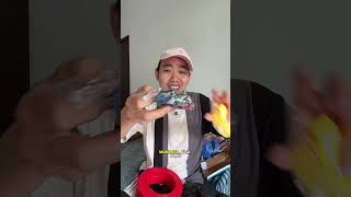 Mainan lintasan mobil