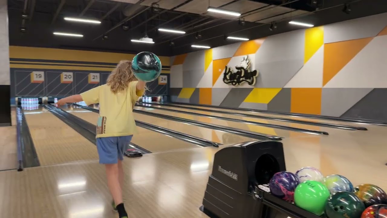 BOWLING TOURNAMENT AT KING PINS 11:30:25