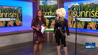 Kelly Vohnn brings Dolly Parton tribute concert and fundraiser to Waikiki screenshot 3