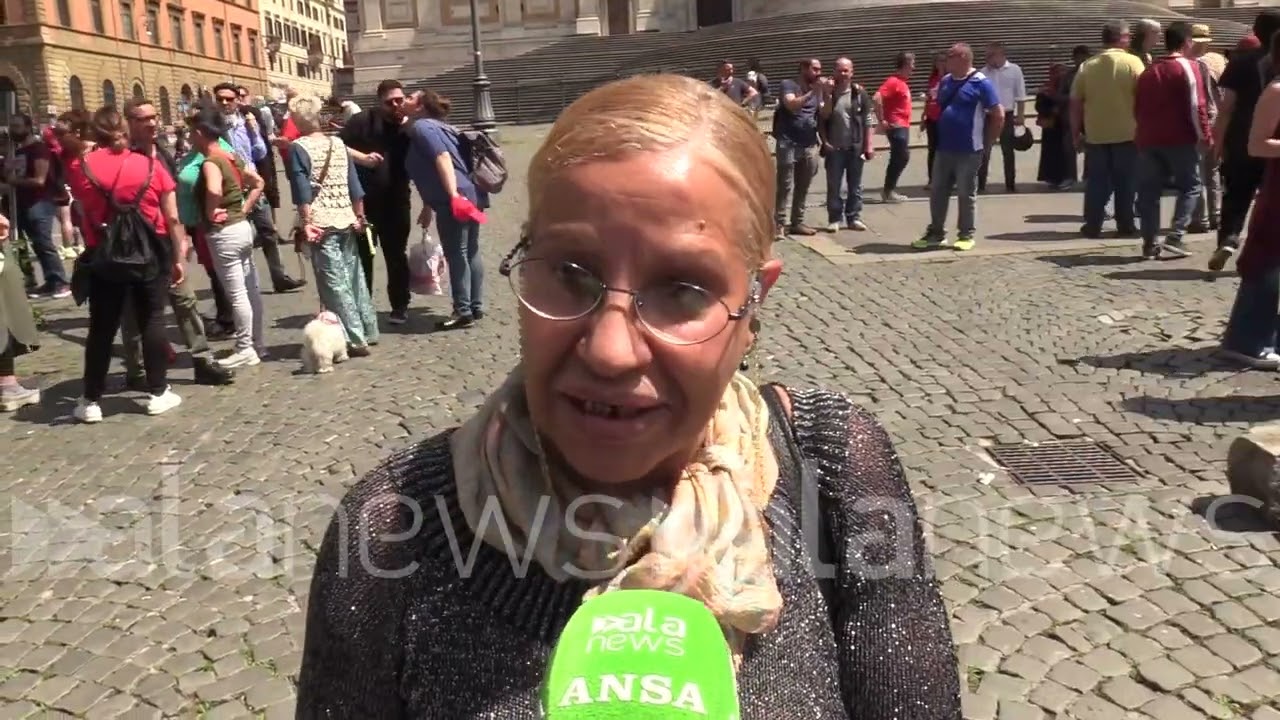 Roma, manifestazione a difesa del Reddito di cittadinanza: 