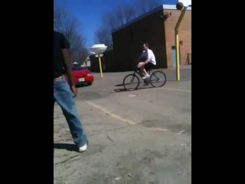 Retard plays basket-bike