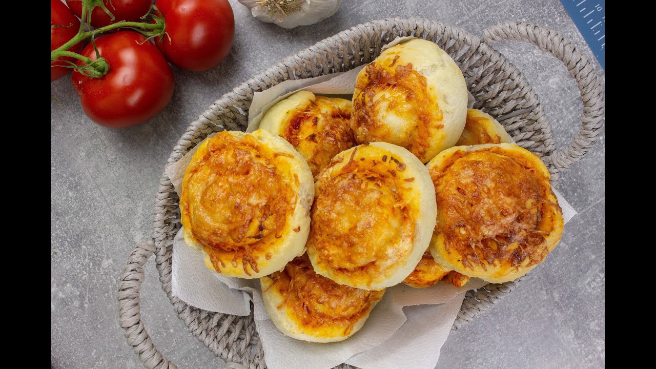 Egyszerű pihe-puha pizzás csiga - MentesFinom