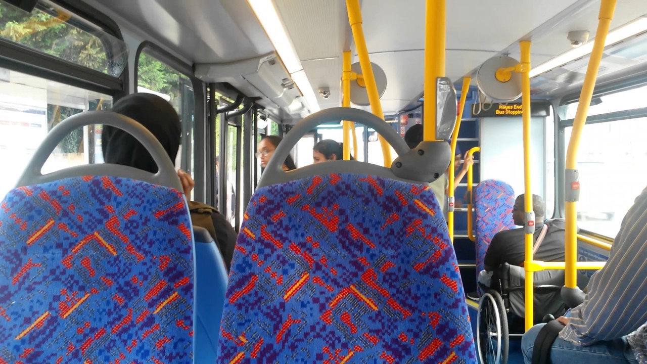 Journey on the route 607 (VWH2174 LK16DFO) Wright Gemini 3 Volvo B5LH Hybrid 14.6m Metroline West.