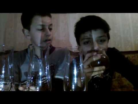 ვინ უფრო სწრაფად დალევს წყალს  ერთმა არწყია