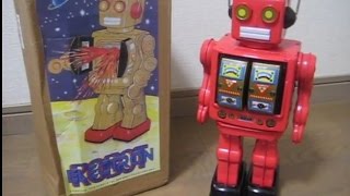 珍しいロボットです。新品　メタルハウス　変形ギヤーロボット Amazon | メタルハウス, GEAR ROBOT, ブリキロボット, 日本製