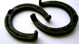 Кованые подковы Где купить кованую подкову(Кованые подарки и сувениры, Кованые сувениры из металла, кованые подарки Кованые сувениры, Кованые изделия..., 2016-09-13T10:55:29.000Z)