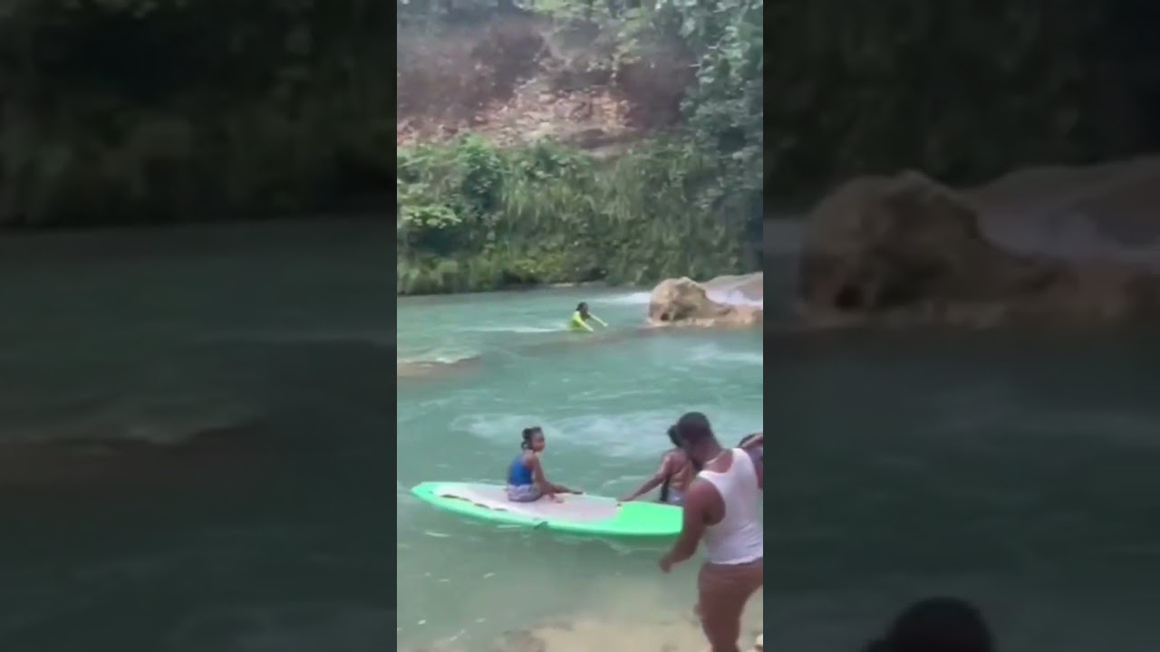 Ver Found this hidden gem in Ocho Rios no YouTube Ver Found this hidden gem in Ocho Rios no YouTube