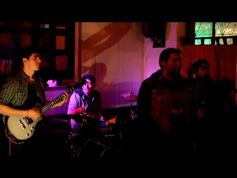 Antes De Seguir - Campo Rojo ( Vivo Arlequín Bar )