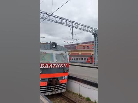 Старый информатор Балтийского вокзала (объявление Ласточки) - YouTube