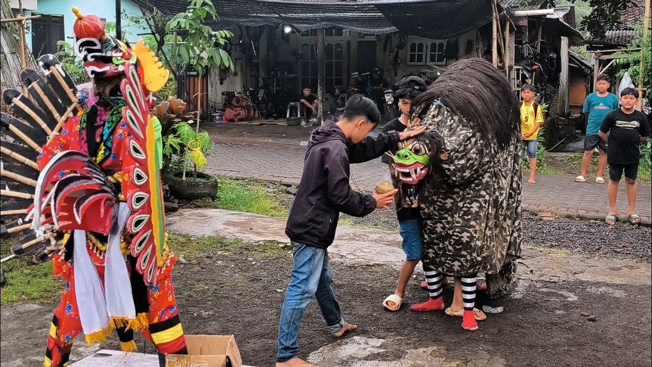 Meriah!! Macanan Jaranan Cilik Tamansuruh_Bintang tamu mas Aril dkk.