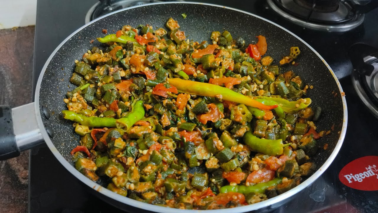 Bhindi Tomato Salan Ki Recipe || Simple & Easy Recipe By Hyderabad kitchen zaika 