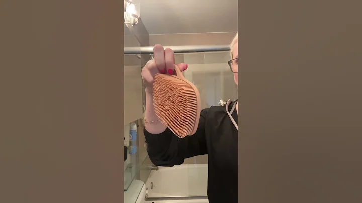 Silicone body scrubber. Like and subscribe for more!