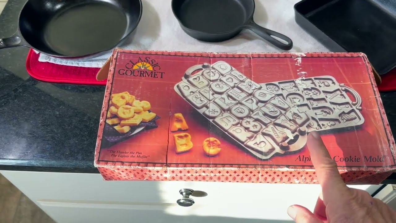 ジョン・ライト　John Wright クッキー型　アンティーク John Wright Alphabet Mold 1985 & John Wright All American