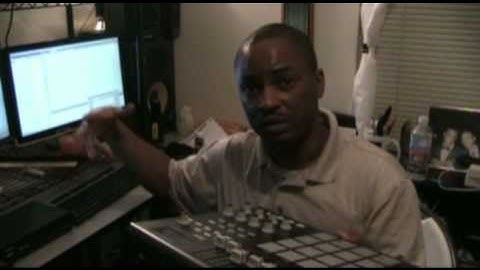 How To Make Beats Using Reason MPD32 Oxygen8 - Akai MPD32 Basics Tutorial by TAURUSBEATS