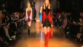 Versace Women&#39;s Wear Autumn Winter 2014 Fashion Show