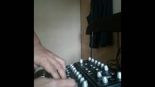 Behringer BCD3000 quick demo mix