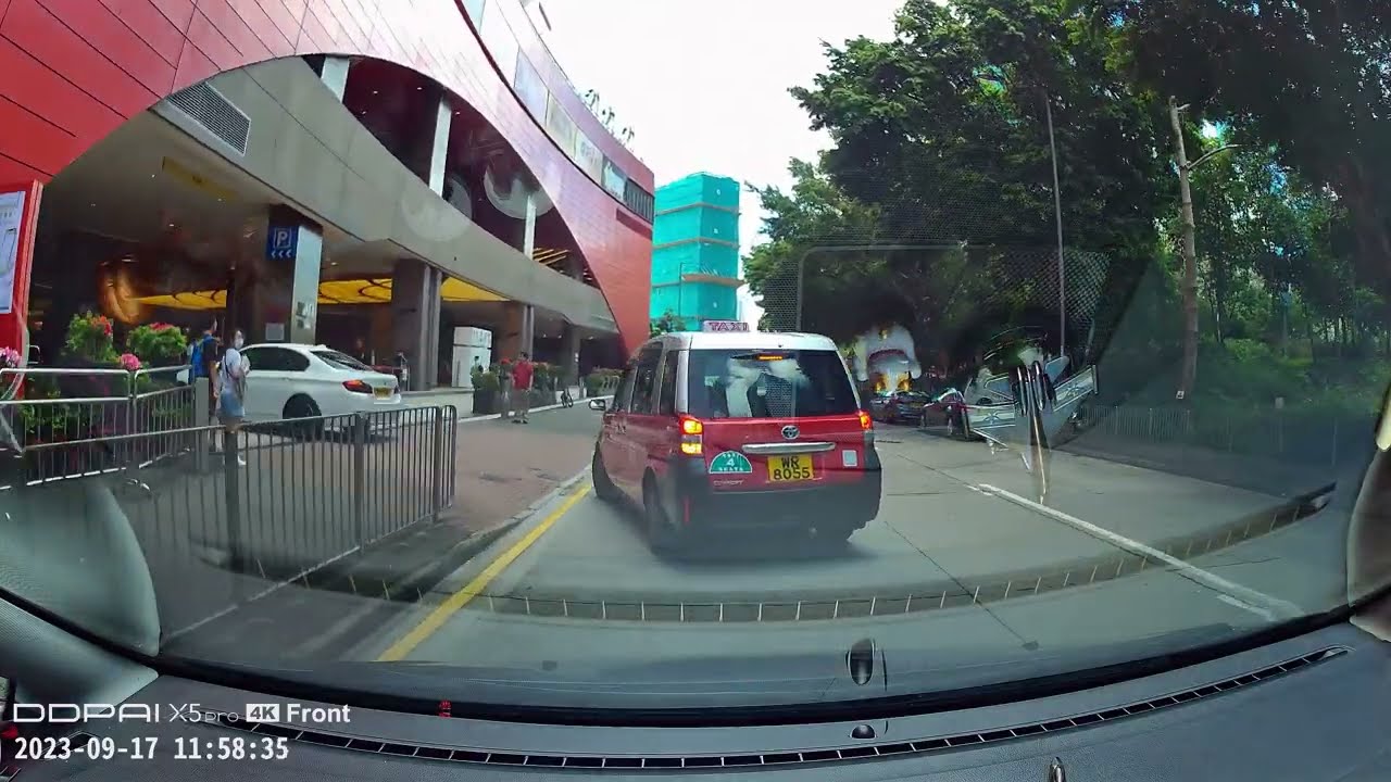 九龍灣 MegaBox 停車場 由地下上到最高要幾耐?!  9.17.2023