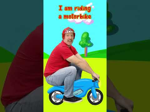 Steve roule à moto ! 🏍️ Chanson de chasse aux œufs de Pâques 🐣🎶 #shorts #steveandmaggie🧍‍♂️