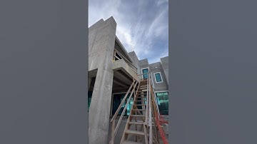 💨 HURRICANE HOME IN FLORIDA