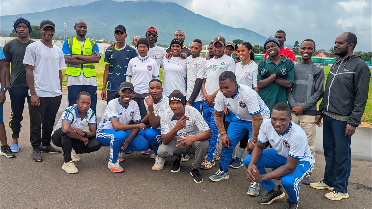 SIVUTI BANGE, MOJA HAIKAI WALA MBILI, KWA MGANGA SIENDI TENA, MANIGA